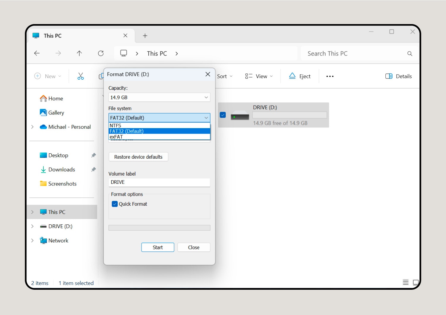A screenshot showing how to format a flash drive on PC.
